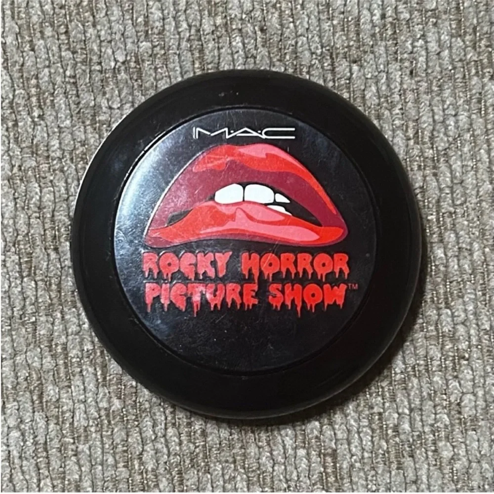 mac cosmetics Rocky horror picture show sculpt and shape powder